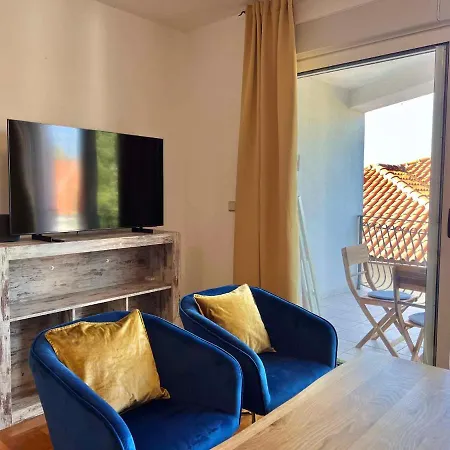 Apartment In 45022