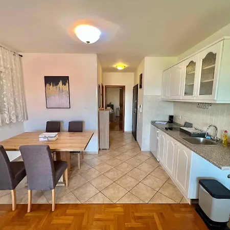 In 45022 Apartment Crikvenica